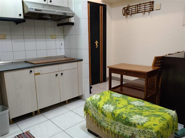 高雄租屋 - Khoue高雄租屋租房 #七賢二路#六合夜市#高雄車站#愛河#生活機能超強