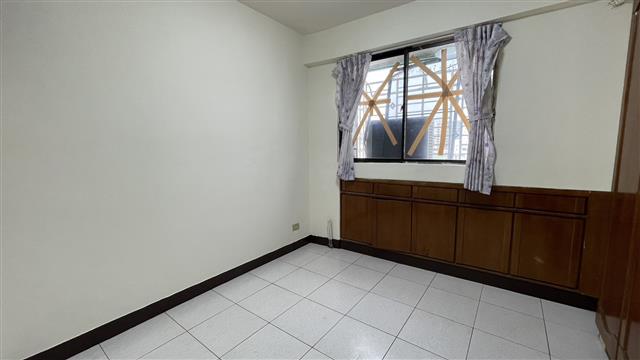 高雄租屋 - #鼓山區 #瑞豐路 #瑞豐夜市 #捷運巨蛋站 #三房兩廳 #電梯華廈