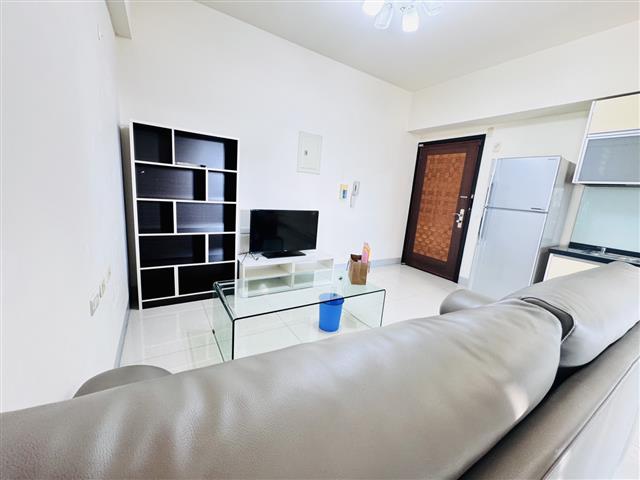 高雄租屋 - #新興區#興華路#六合夜市#美麗島站#高樓美宅2房出租