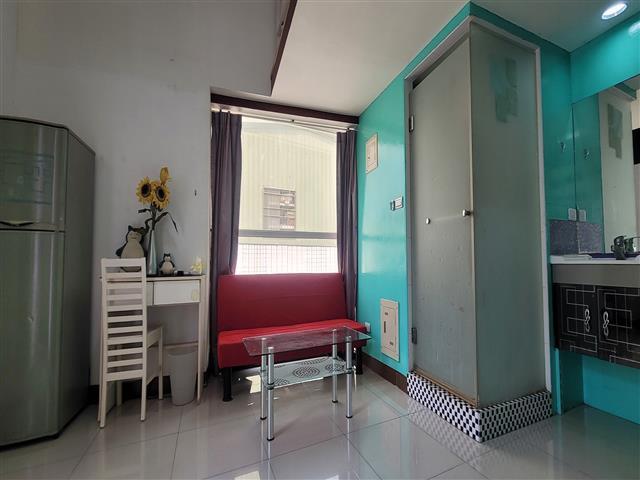 高雄租屋 - 【小資大空間樓中樓❁´◡`❁年租約可寵/可租補哦】#苓雅  #85旁  #三多捷運站  #自6A