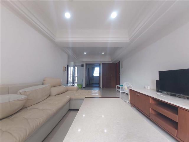 高雄租屋 - #鼓山區 #文忠路 #巨蛋捷運站 #裕誠商圈 #巨蛋  #2+1房 #平車 #可貓 #可租補#有故事的房子