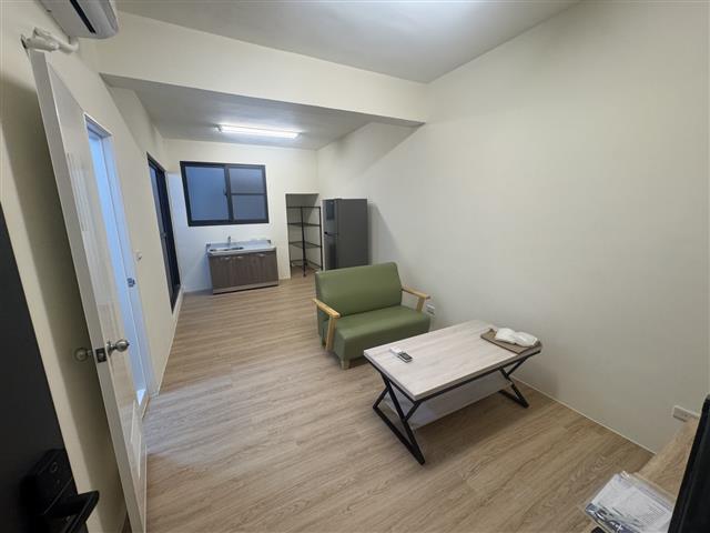 高雄租屋 - #三民區 #朝陽街 #高醫精華商圈 #寬敞大套房 #可租補 #朝陽2f